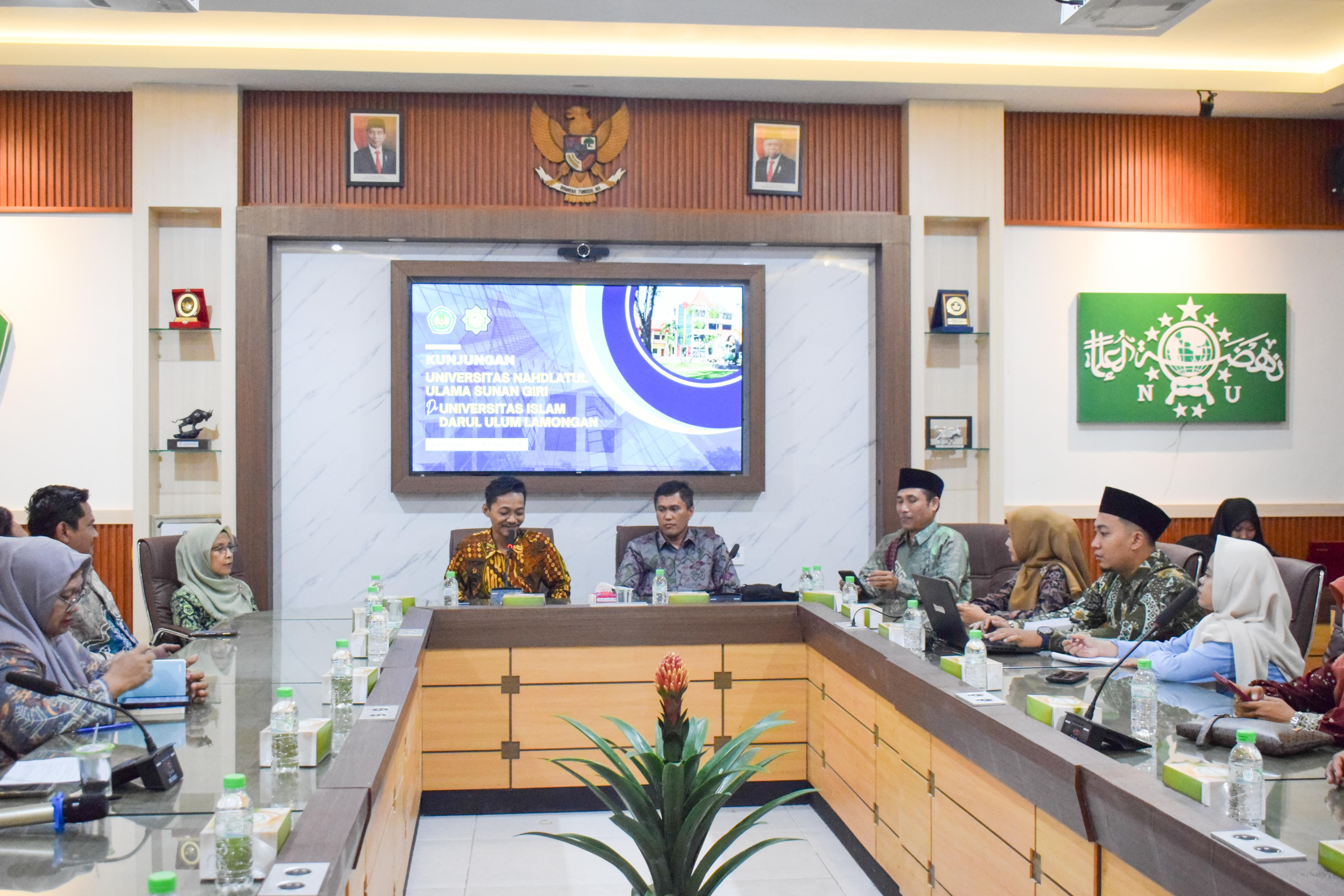 kunjungan-universitas-nahdlatul-ulama-sunan-giri-unugiri-di-universitas-islam-darul-ulum-unisda-6